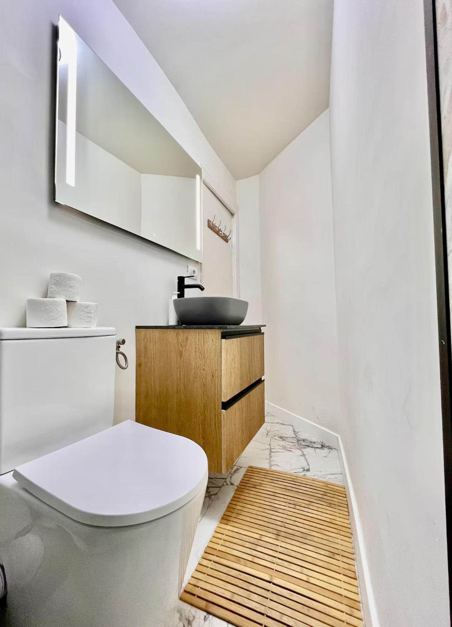 Woodie Studio With Premium Comfort By Piata Unirii Bukares Bagian luar foto